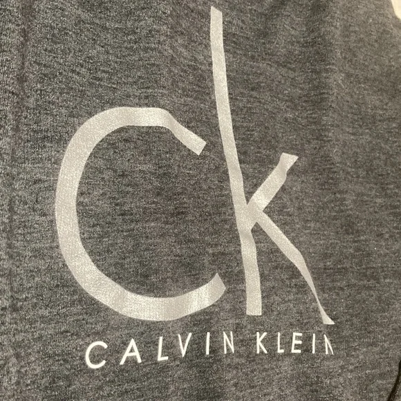 Calvin Klein Hoodie - Picture 4 of 6